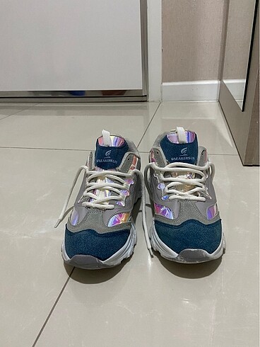 Sneakers spor ayakkabı