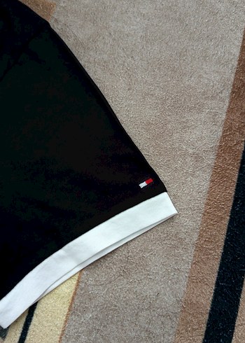 Tommy Hilfiger Siyah Baskılı Erkek Tişört - Görsel 3