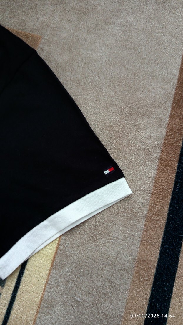 Tommy Hilfiger Siyah Baskılı Erkek Tişört - Görsel 3