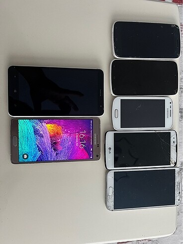 Satılık 7 tane telefon