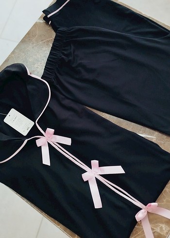 Siyah fiyonk lu Kadın Pijama Takımı V Yakalı - Görsel 5