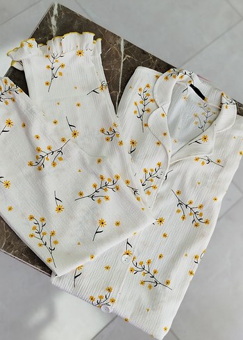 Nakışlı Beyaz Kadın Mini Pijama Takımı - Görsel 7