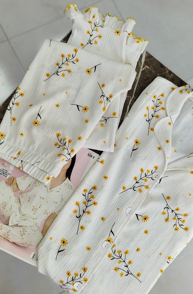 Beyaz papatya Çiçek Desenli Kısa Kollu Kadın Pijama - Görsel 5