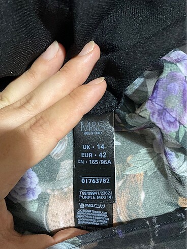 xl Beden siyah Renk Marks & Spenser Siyah/Mor Desenli Sırt Dekolteli Şifon Elbise