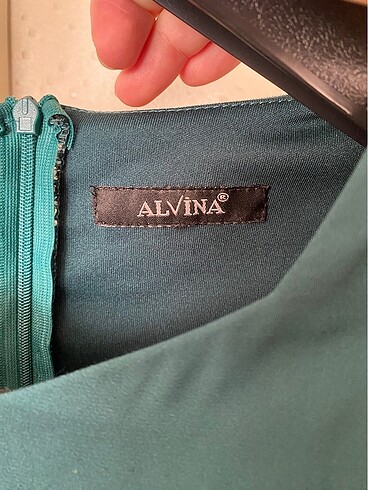 40 Beden yeşil Renk Alvina Zümrüt Yeşili Altın Rengi Dantel İşlemeli Tesettür Abiye