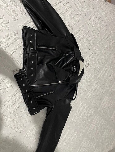 Zara orijinal suni deri crop ceket