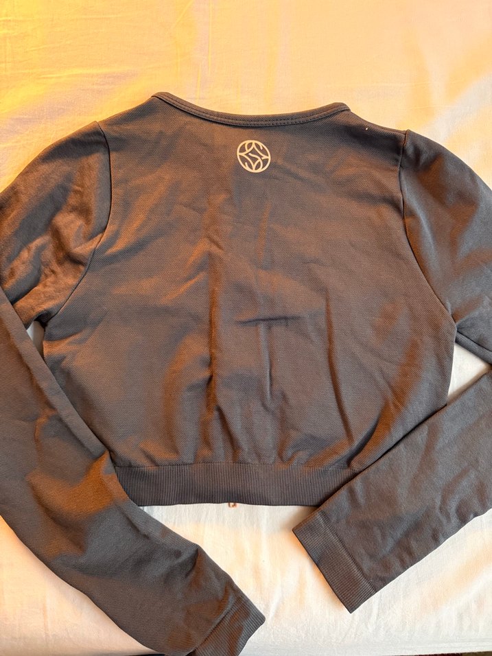 Seamlesstence Gri Pembe Fermuarlı Spor Ceket - Görsel 4