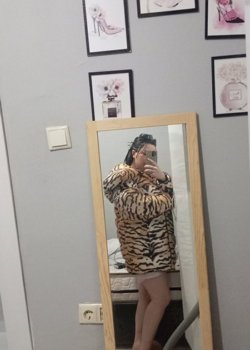 Kahverengi Zebra Desenli Kadın Kışlık Mont - Görsel 2