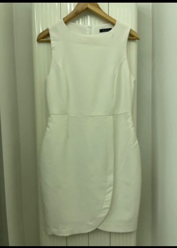 Beyaz elbise - Görsel 3