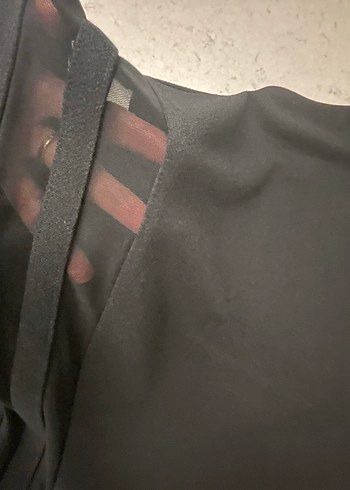 Siyah renk tül detaylı bluz - Görsel 3