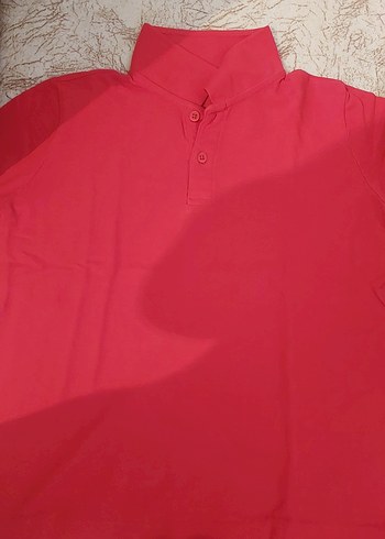 Kırmızı Düğmeli Erkek Polo Tişört