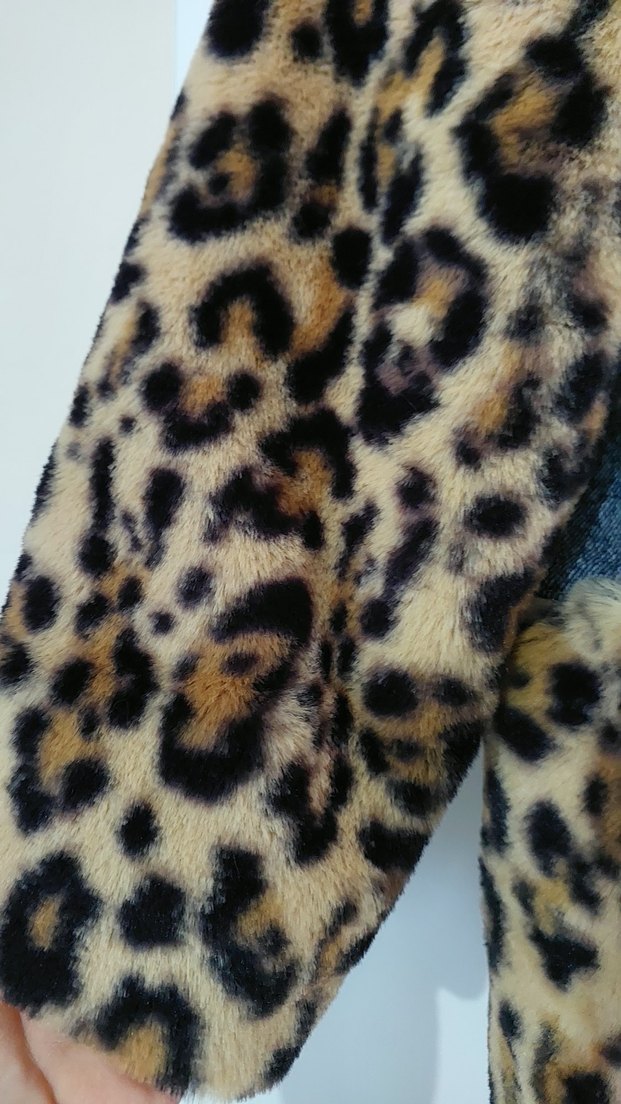 Leopar Desenli Kürklü Kadın Denim Ceket - Görsel 4