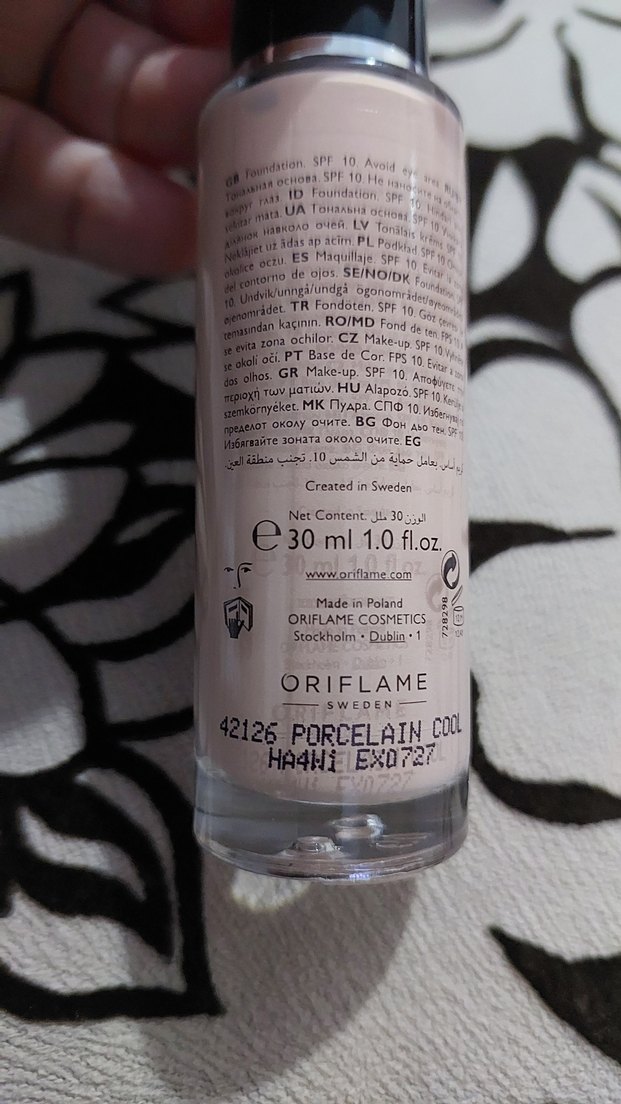 The One Kırmızı Mat Fondöten SPF 30 - Görsel 5