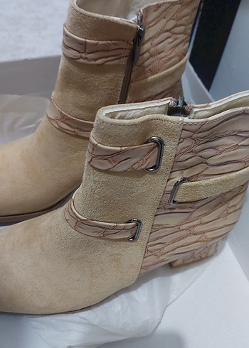 Bej Süet Kadın Dolgu Topuklu Bot - Görsel 10