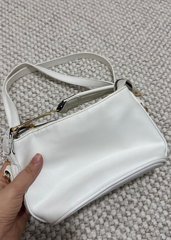 Minimalist Beyaz Deri Kadın Çanta - Görsel 3