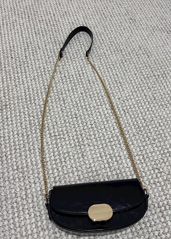 Zincir Detaylı Siyah Deri Çanta - Görsel 4