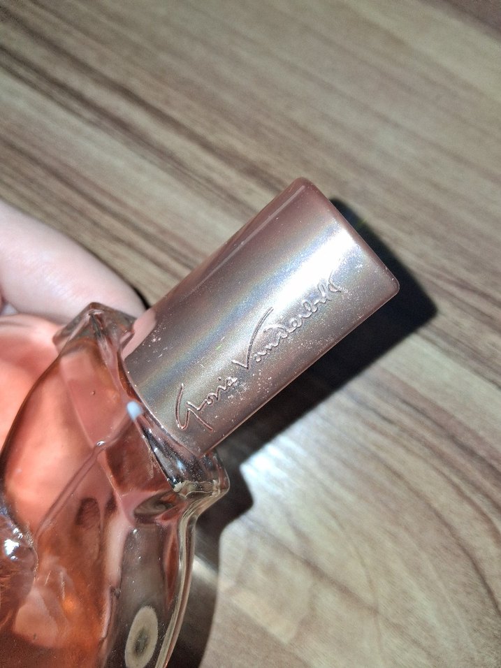 Vintage Gloria Vanderbilt Kadın Parfümü  Orijinal - Görsel 2