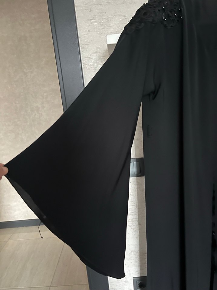Siyah Uzun Kollu Gotik ferace önü çıtçıtlı - Görsel 3