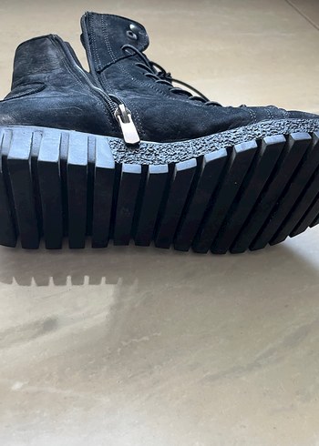 Siyah Süet Gotik Stiletto Topuklu Botlar - Görsel 2