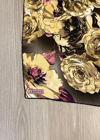 Armine Eşarp - Görsel 2