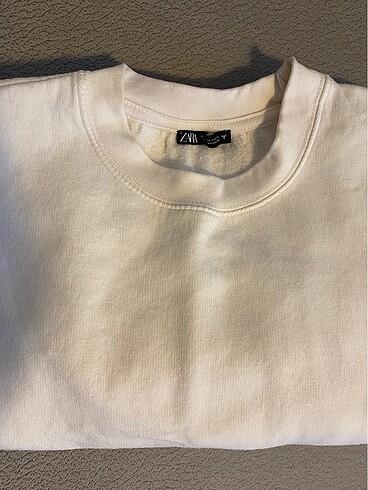 Zara Sweatshirt