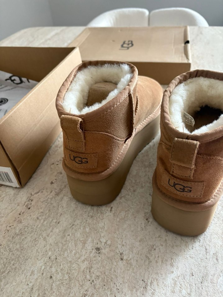 UGG Kadın Kahverengi Süet Dolgu Topuklu Bot - Görsel 2