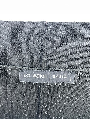 s Beden siyah Renk LC Waikiki Düz Kesim %70 İndirimli.