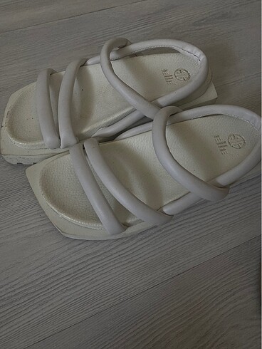 Elle Elle sandalet