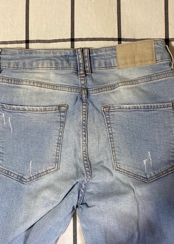 Pull and Bear Mavi Denim Yırtık Jean Pantolon