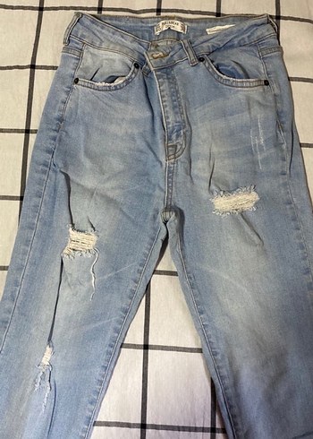 Mavi Denim Yırtık Jean Pantolon