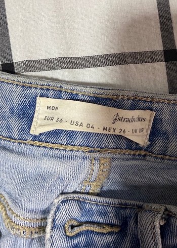 Stradivarius Mavi Denim Jean