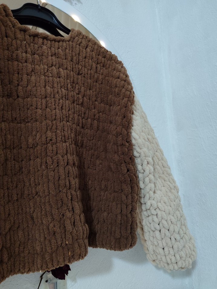 Kadın Kahverengi Örgü Mini Hırka - Görsel 4