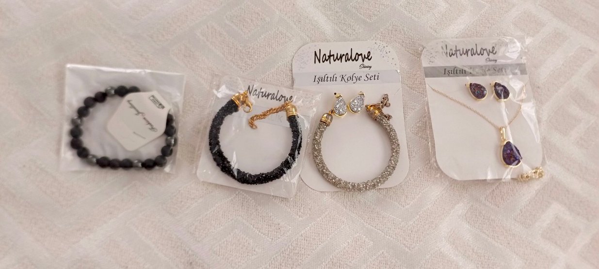 Işıltılı Renkli Kolye ve Küpe Seti - Görsel 3