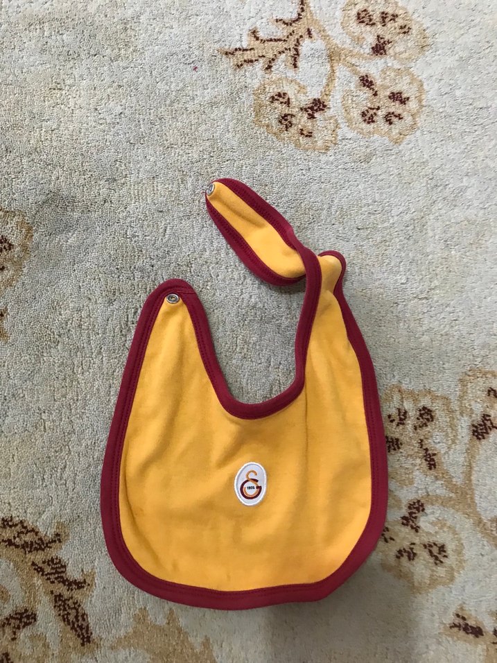 Galatasaray Logolu Bebek Önlüğü - Görsel 2