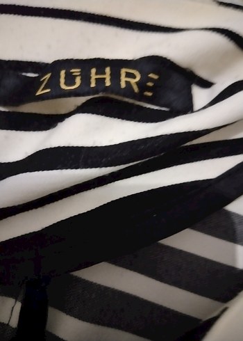 Uzun Kollu Siyah Beyaz Çizgili Kadın Bornoz - Görsel 4