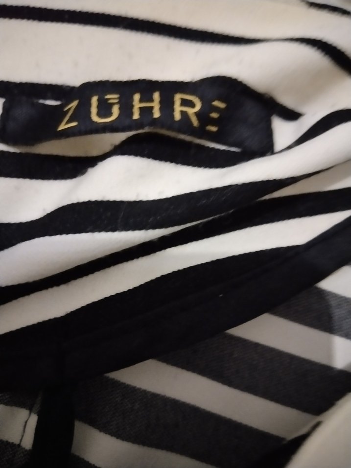 Uzun Kollu Siyah Beyaz Çizgili Kadın Bornoz - Görsel 4