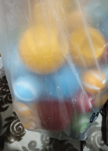 Renkli Çeşitli Plastik Toplar - Görsel 3