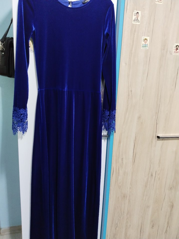 Kadın Mavi Uzun Nakışlı Straplez Elbise - Görsel 4