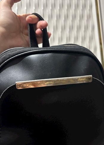 Deri Siyah Minimalist Kadın Sırt Çantası - Görsel 2