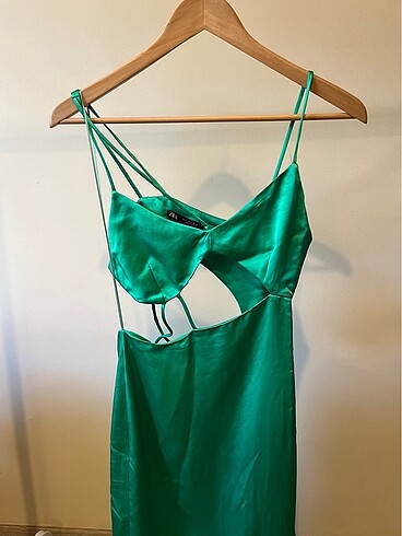 Zara Gece Elbisesi - Görsel 2