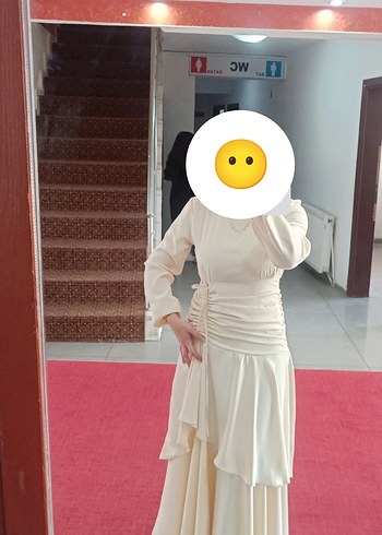 Beyaz Drapeli Uzun Kadın Elbise