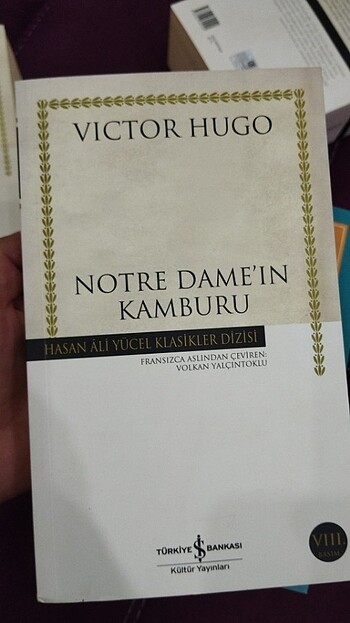 Victor Hugo Notre Dame'ın kamburu