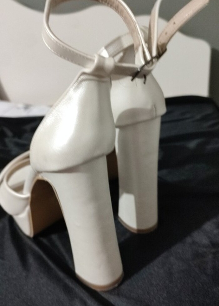 Beyaz platformulu ayakabı  - Görsel 4