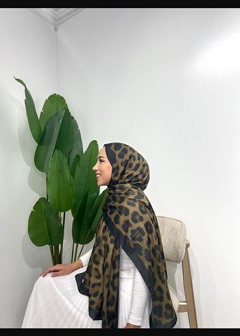 Kahverengi Desenli Kadın Şal - Görsel 2