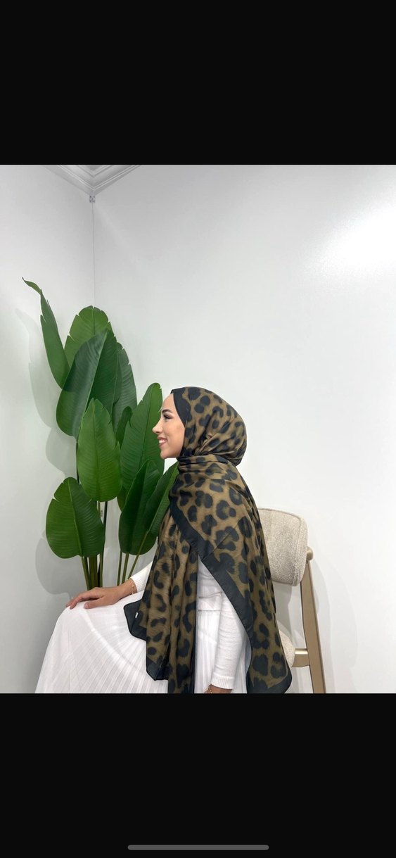 Kahverengi Desenli Kadın Şal - Görsel 2