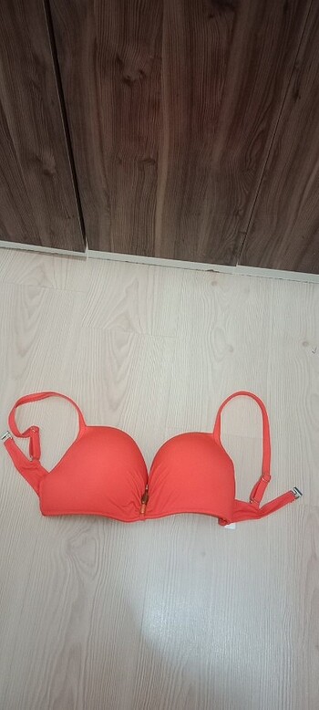 Bikini üstü
