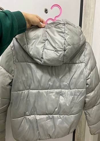 Bershka Gri Kapüşonlu Kadın Kısa Mont
