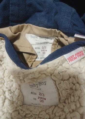 Erkek Çocuk Bej Kapüşonlu Kürk Detaylı Mont içli dışlı - Görsel 13