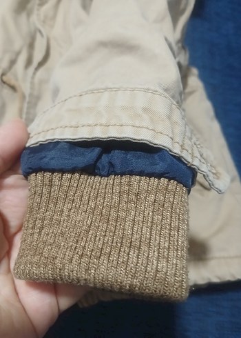 Erkek Çocuk Bej Kapüşonlu Kürk Detaylı Mont içli dışlı - Görsel 6