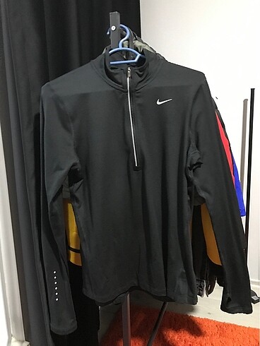 Nike sweatshirt